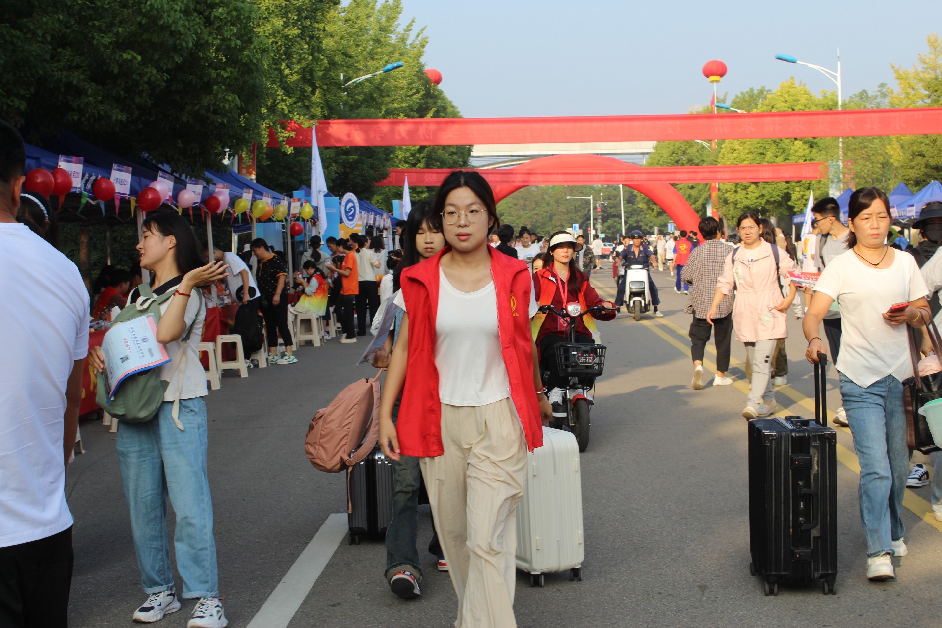 工商管理学院2023级迎新工作圆满完成