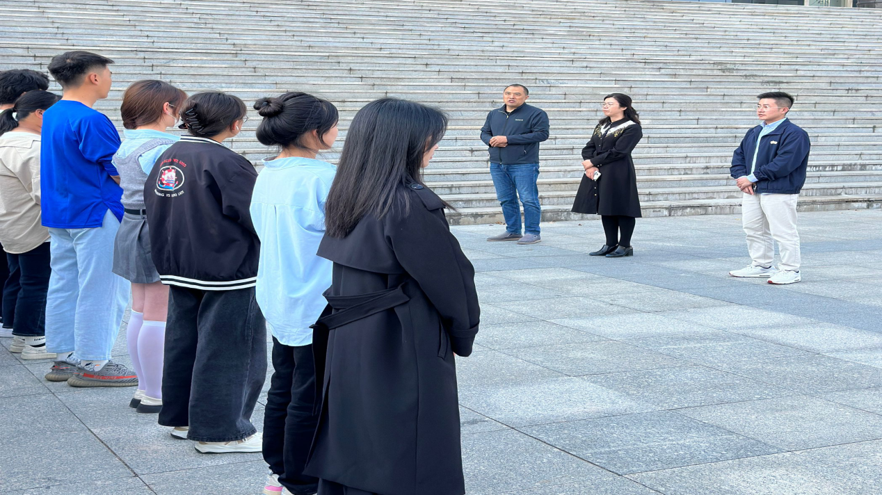 工商管理学院开展“弘扬劳动精神、爱我校园在行动”主题教育实践活动