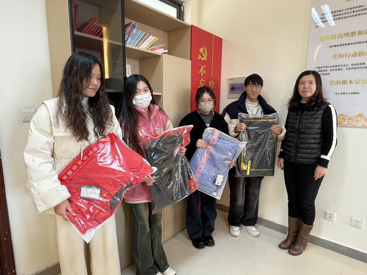 1703723620121945.png 图片2.png