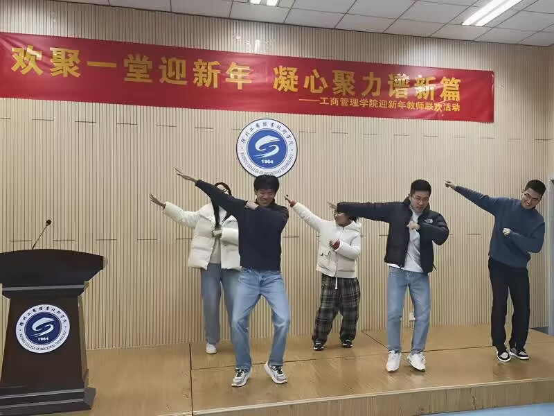 1704163553161218.jpg 1704163553161218.jpg