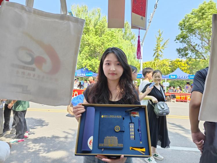 1728469455175281.png 1728469455175281.png