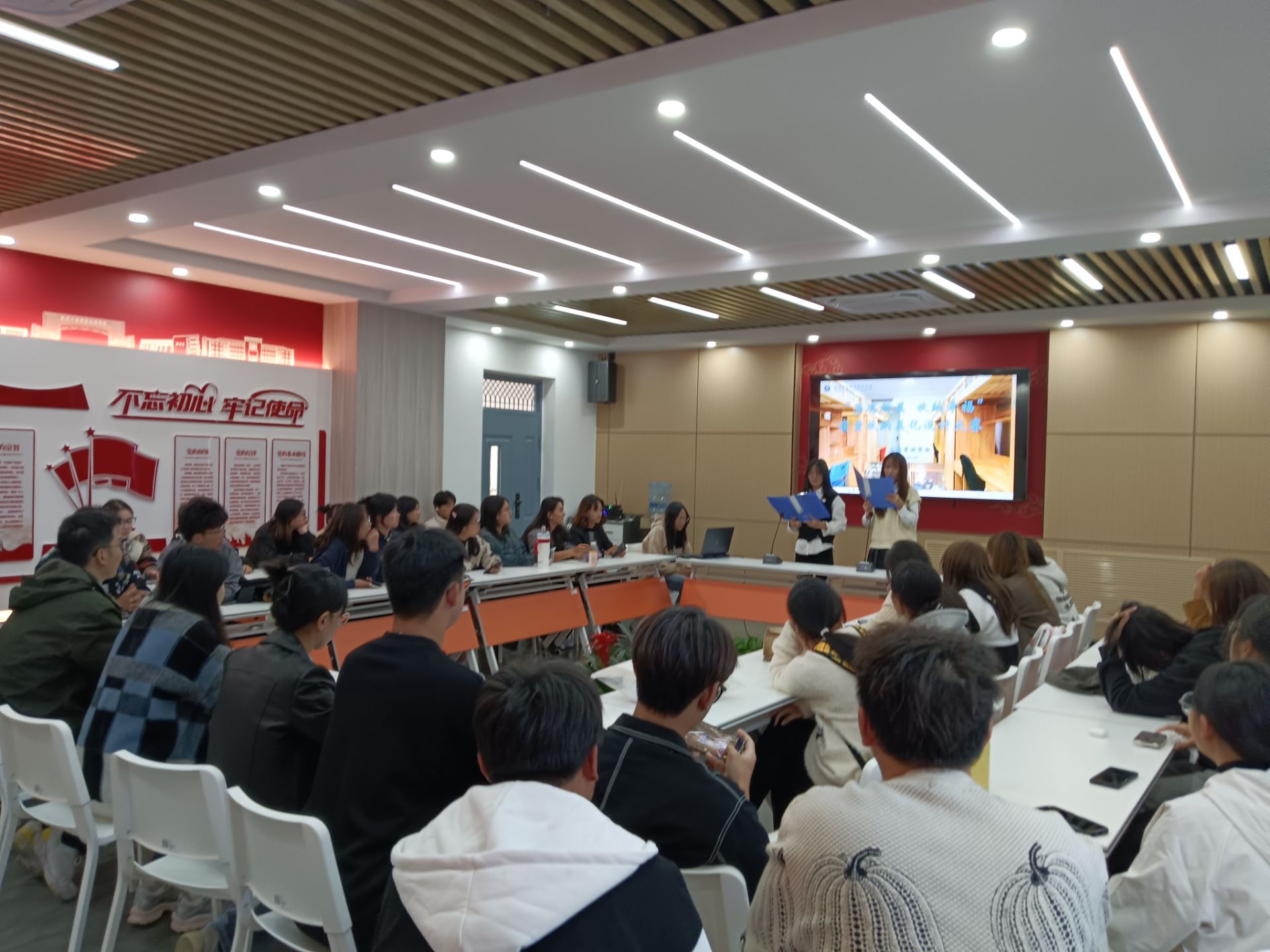 1730083792233722.jpg 1730083792233722.jpg