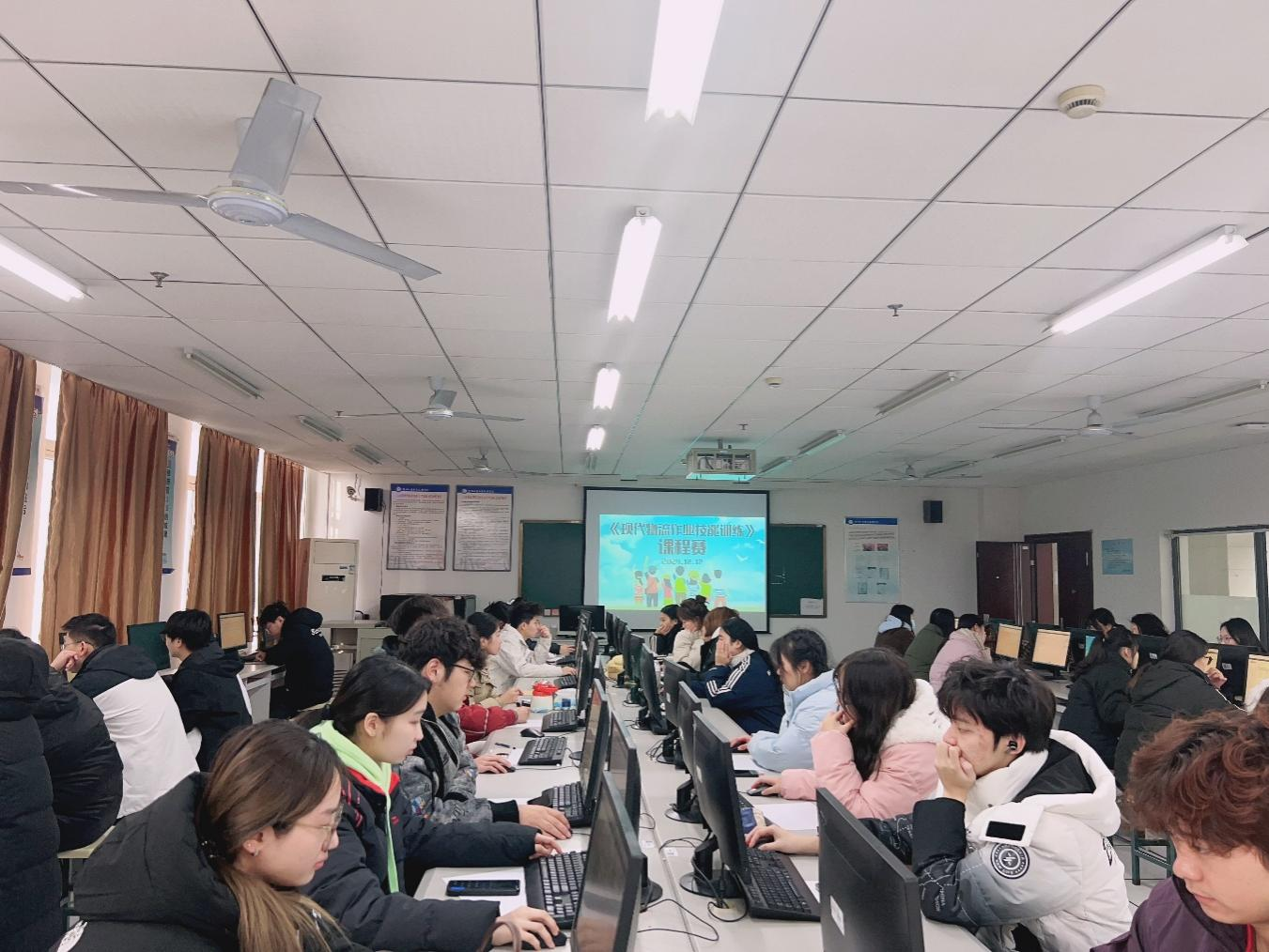 工商管理学院举办《现代物流作业技能训练》课程赛圆满结束