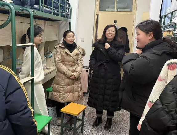 工商管理学院：以“满格电量”开启新学期！