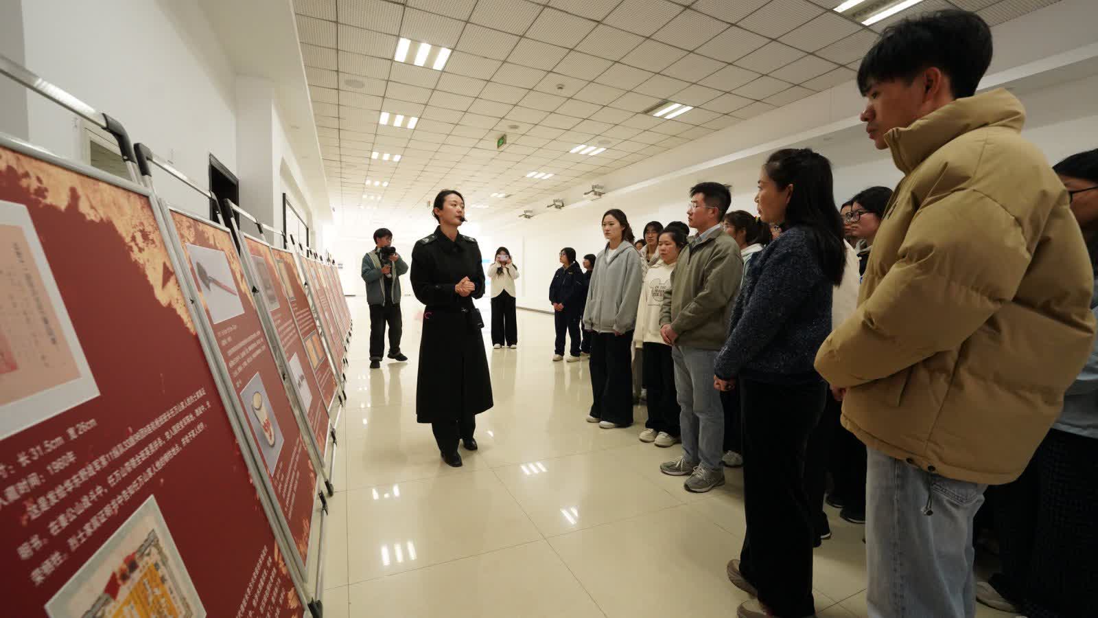 工商管理学院学生党支部开展清明主题思政教育活动，创新打造“行走的思政课”‌