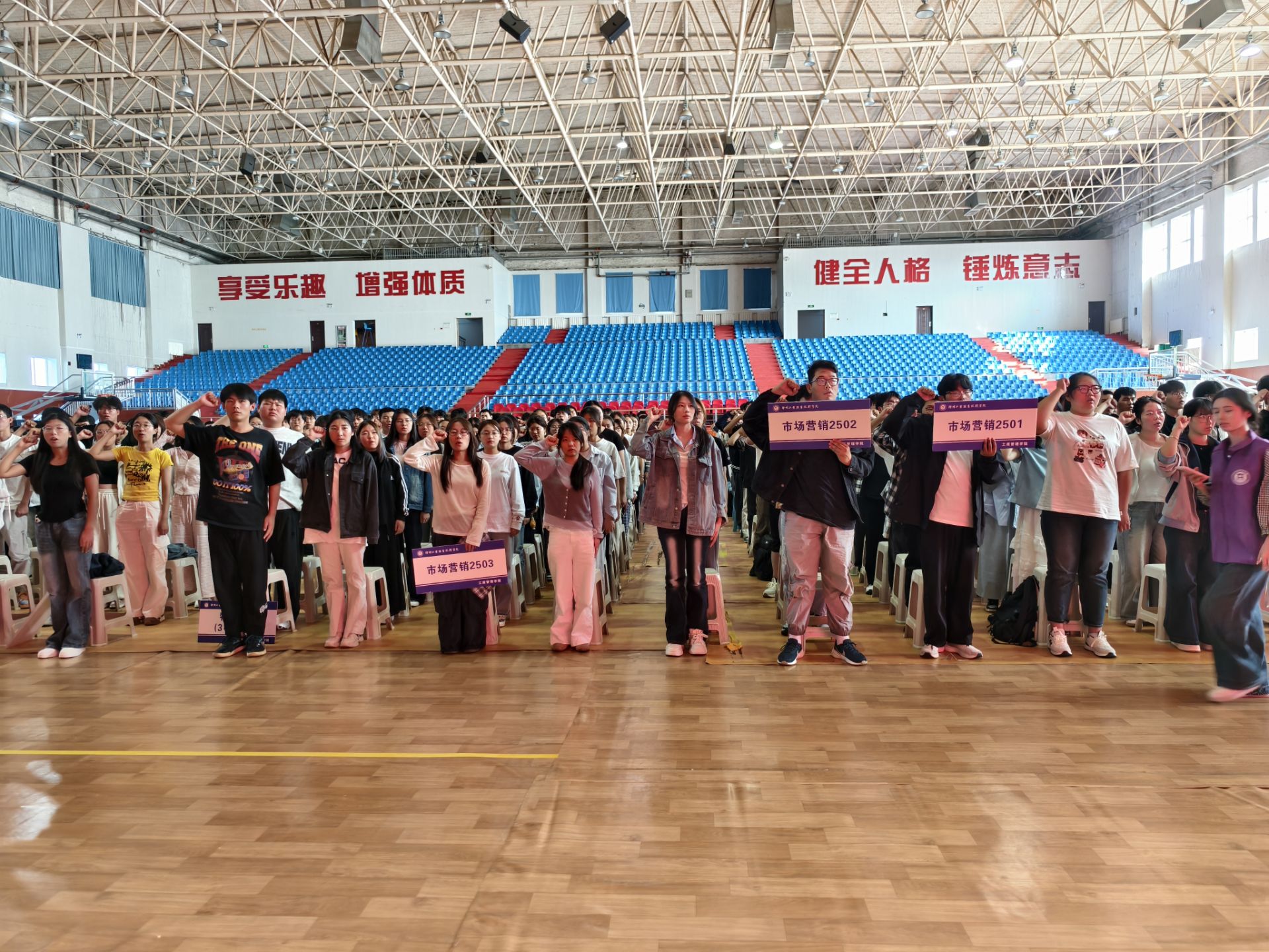 1761699902108165.jpg 1761699902108165.jpg