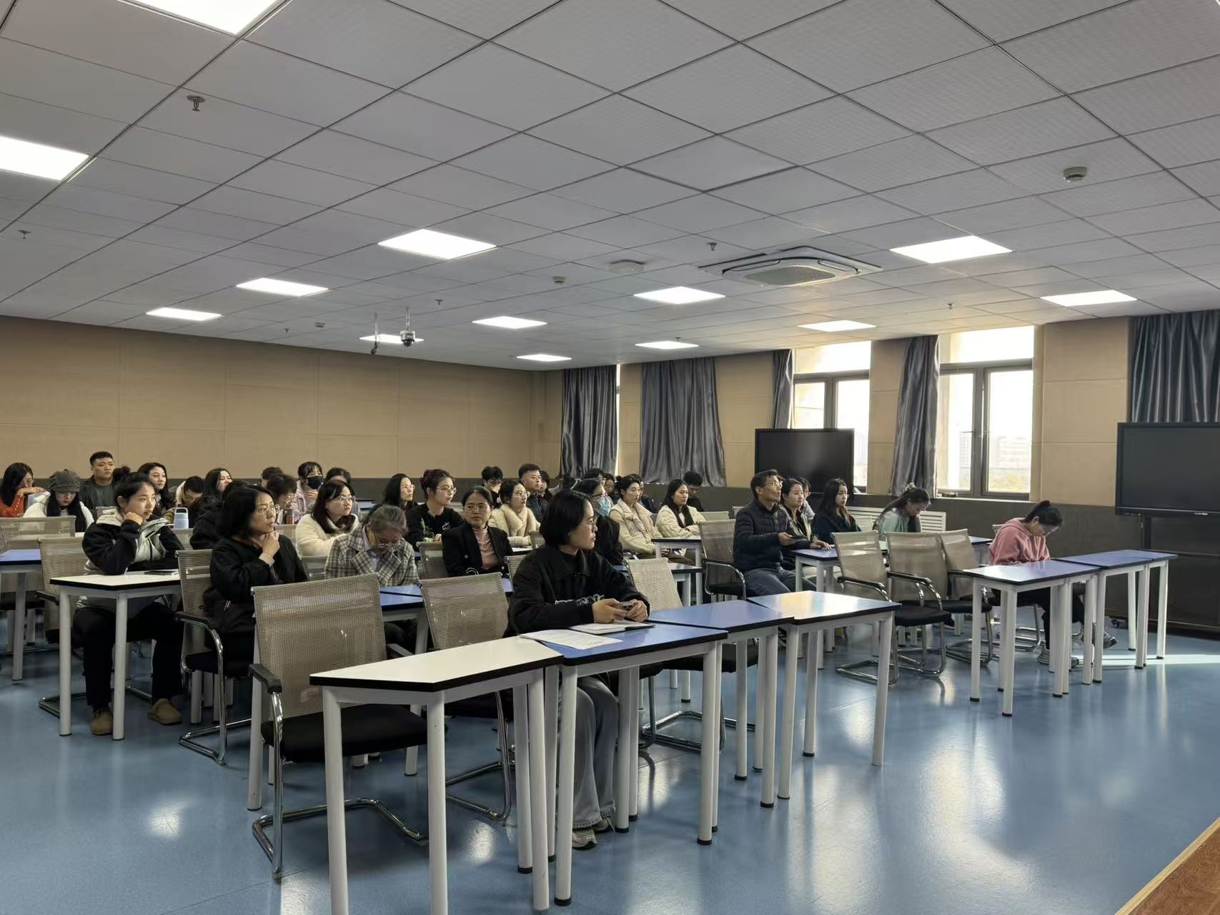 1762243756151173.jpg 1762243756151173.jpg