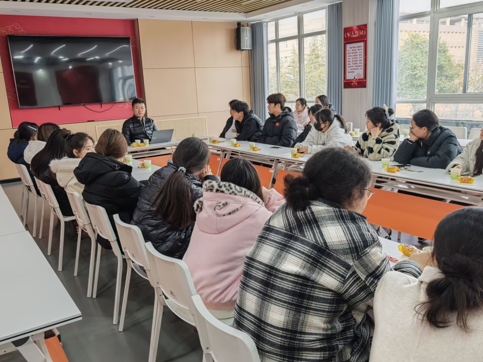 工商管理学院第十二期“师”情“话”意下午茶圆满落幕