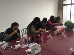 工商管理学院团总支成功举办“寻美·美甲大赛”