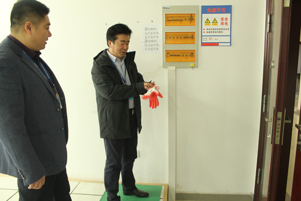 防范火灾风险，建设美好校园 ——工商管理学院开展“119”消防宣传月系列活动