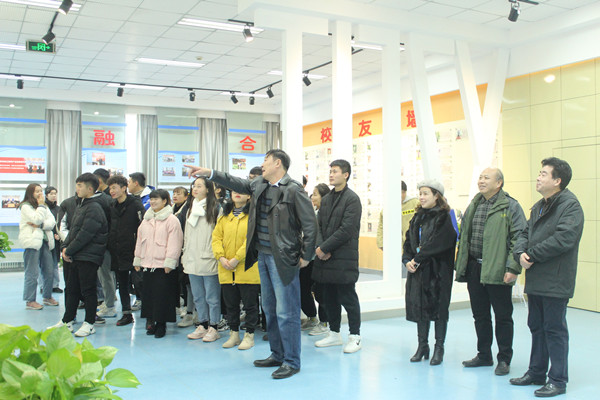 走进校史馆、感受奋斗与担当 —工商管理学院学生支部组织参观校史馆活动